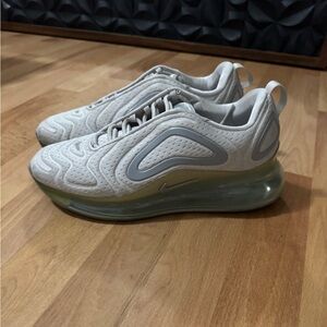 Nike air max 720 vast grey
